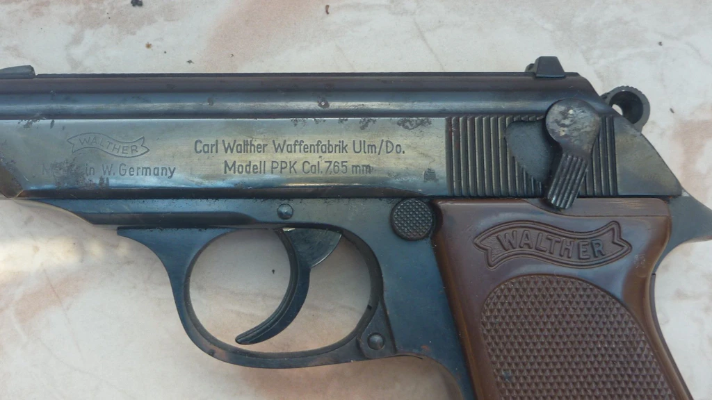 Bei Durchsuchungen im Harz wurden unter anderem zwei scharfe Schusswaffen sichergestellt.