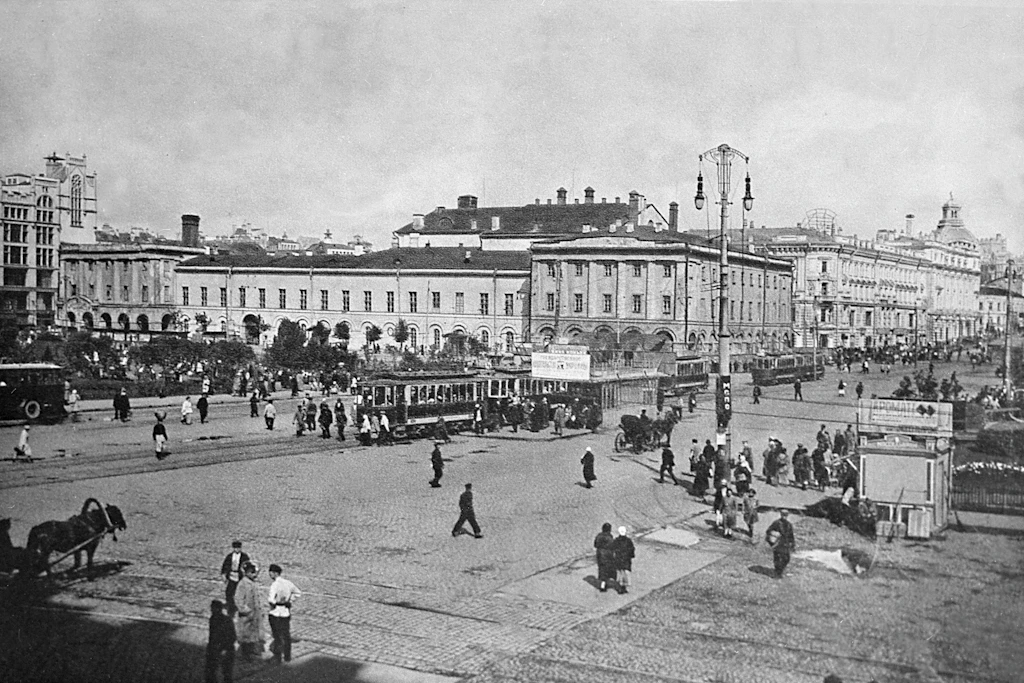Moskauer Stadtzentrum um 1930: Hier wird Geschichte geschrieben.