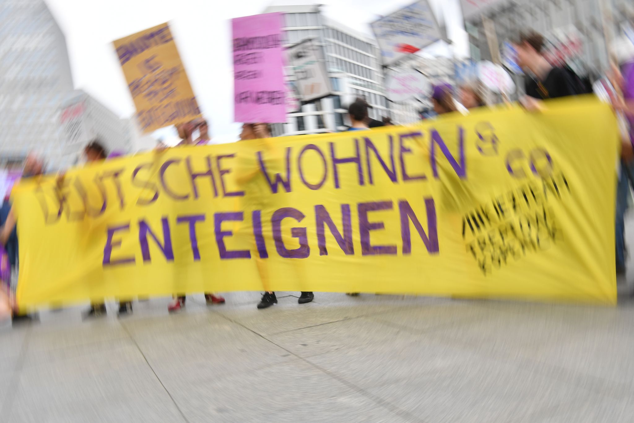 Enteignung gegen hohe Mieten? Klare Mehrheit der Deutschen sagt Nein – Union macht Berlin Ansage