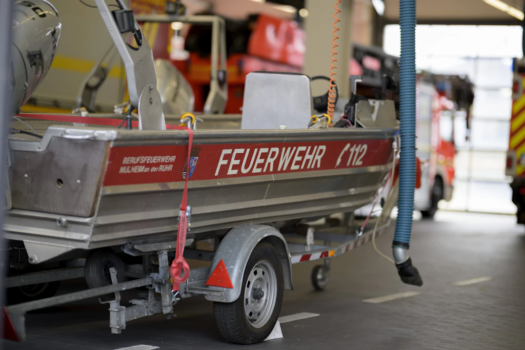 Feuerwehrboot: Dresden erhält neue Rettungsboote und Fahrzeuge im Wert von rund 3,67 Millionen Euro für die Feuerwehr. (Symbolbild)