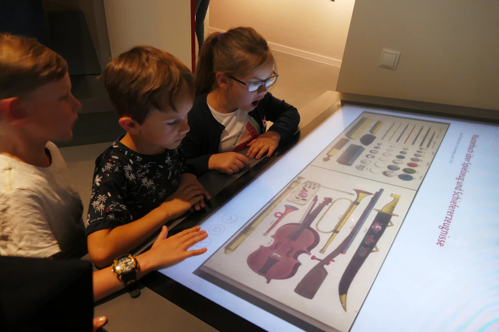 In Thüringen kommen Kinder seit fünf Generationen ins Staunen, Eltern und Großeltern verfallen in Nostalgie: Deutschlands ältestes Spielzeugmuseum wird nun 125 Jahre alt.