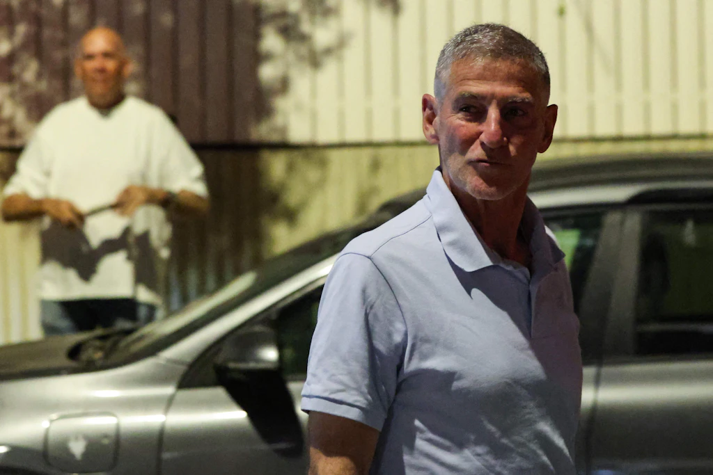 Der israelische Oppositionspolitiker Yair Golan trifft am 26. September in Tel Aviv zu einem Treffen der gegen Ministerpräsident Benjamin Netanjahu verbündeten Parteichefs ein.