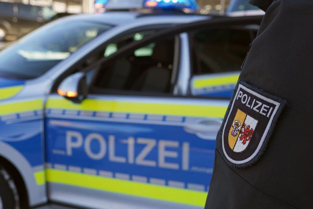 Autohaus bei Bützow in Flammen: Millionenschaden entstanden
