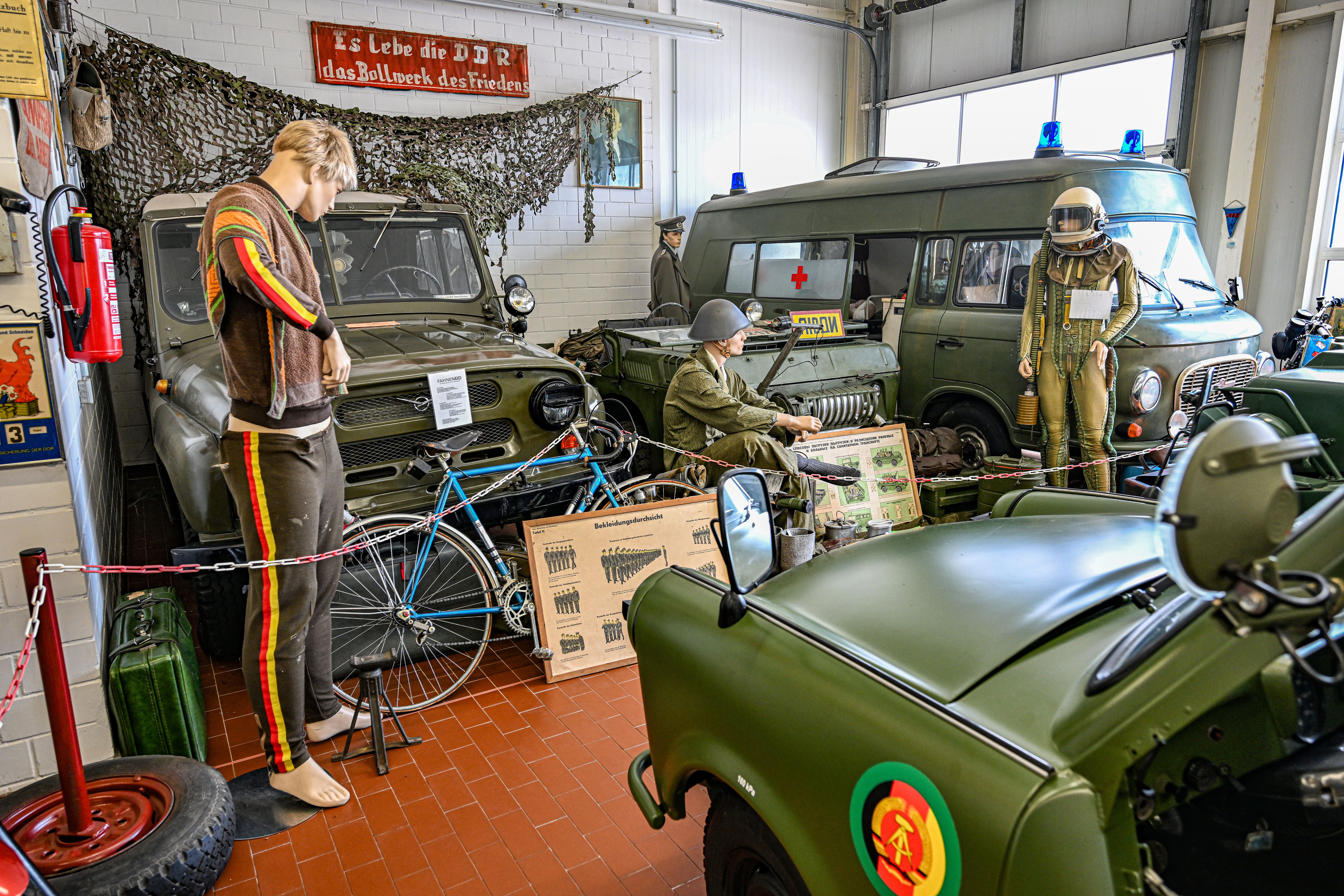 Er rettete DDR-Autos vor der Schrottpresse: Heute besitzt Steffen Lange 400 Fahrzeuge