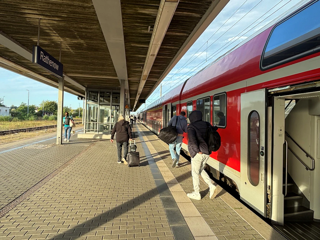 Was 14 Monate Bahnsperrung für Berlin-Pendler bedeuten: „So kann man eine Region kaputtmachen“