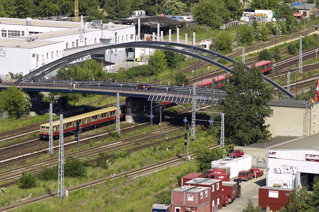 Die Modersohnbrücke ist eine sehr wichtige Verbindung in Friedrichshain.