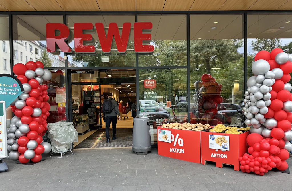 Rewe baut um, Kunden verzweifeln: Der Wahnsinn mit den Supermarkt-Irrgärten