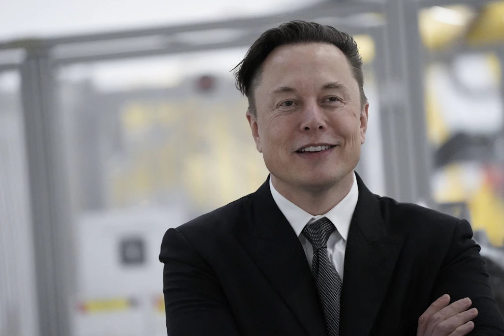 Der Unternehmer Elon Musk. Er hat bezahlbare Starlink-Tarife für Indien angekündigt und wirft Konkurrent Mukesh Ambani vor, den Markteintritt zu behindern.