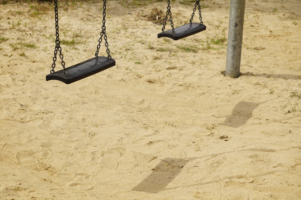 Im Park an der Würzburger Str. befindet sich auch ein Spielplatz (Symbolbild)