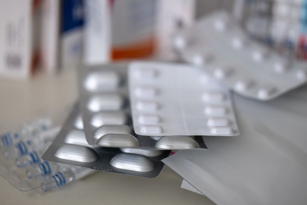 China führt neue Stoff- und Exportkontrollen für synthetische Opioide und Fentanyl-Vorprodukte ein.
