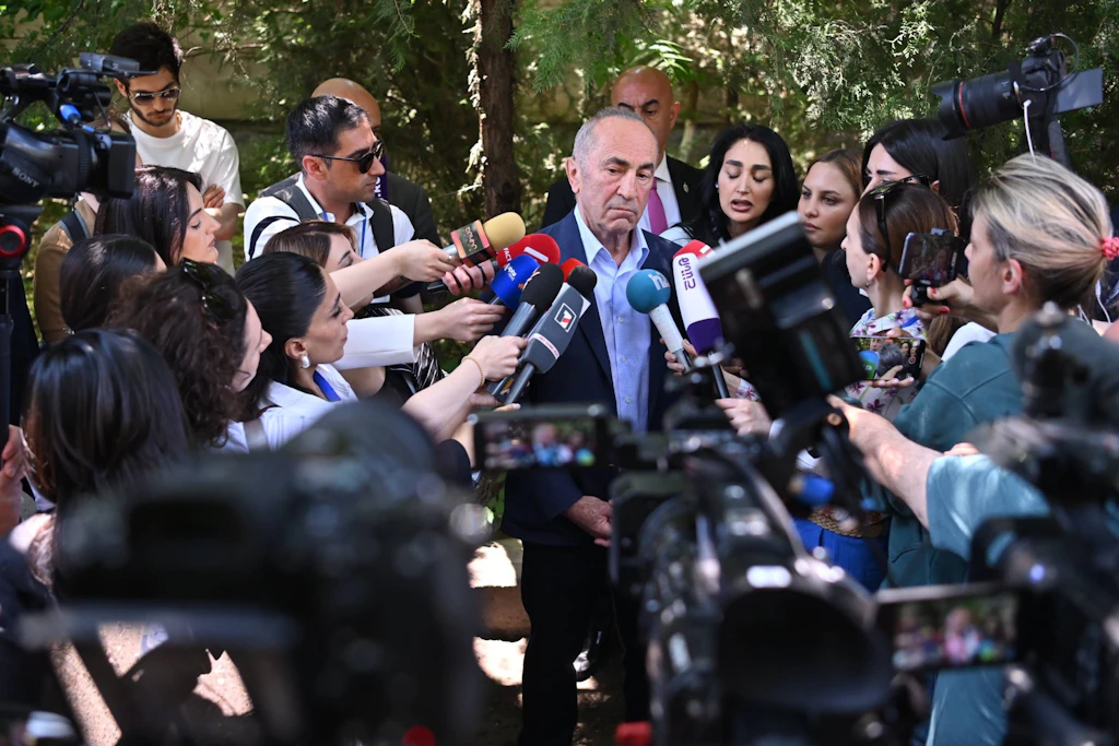 Robert Kocharyan, ehemals Präsident Armeniens, wurde im August festgenommen. Ihm werden Amtsmissbrauch, Geldwäsche und Bestechung vorgeworfen.