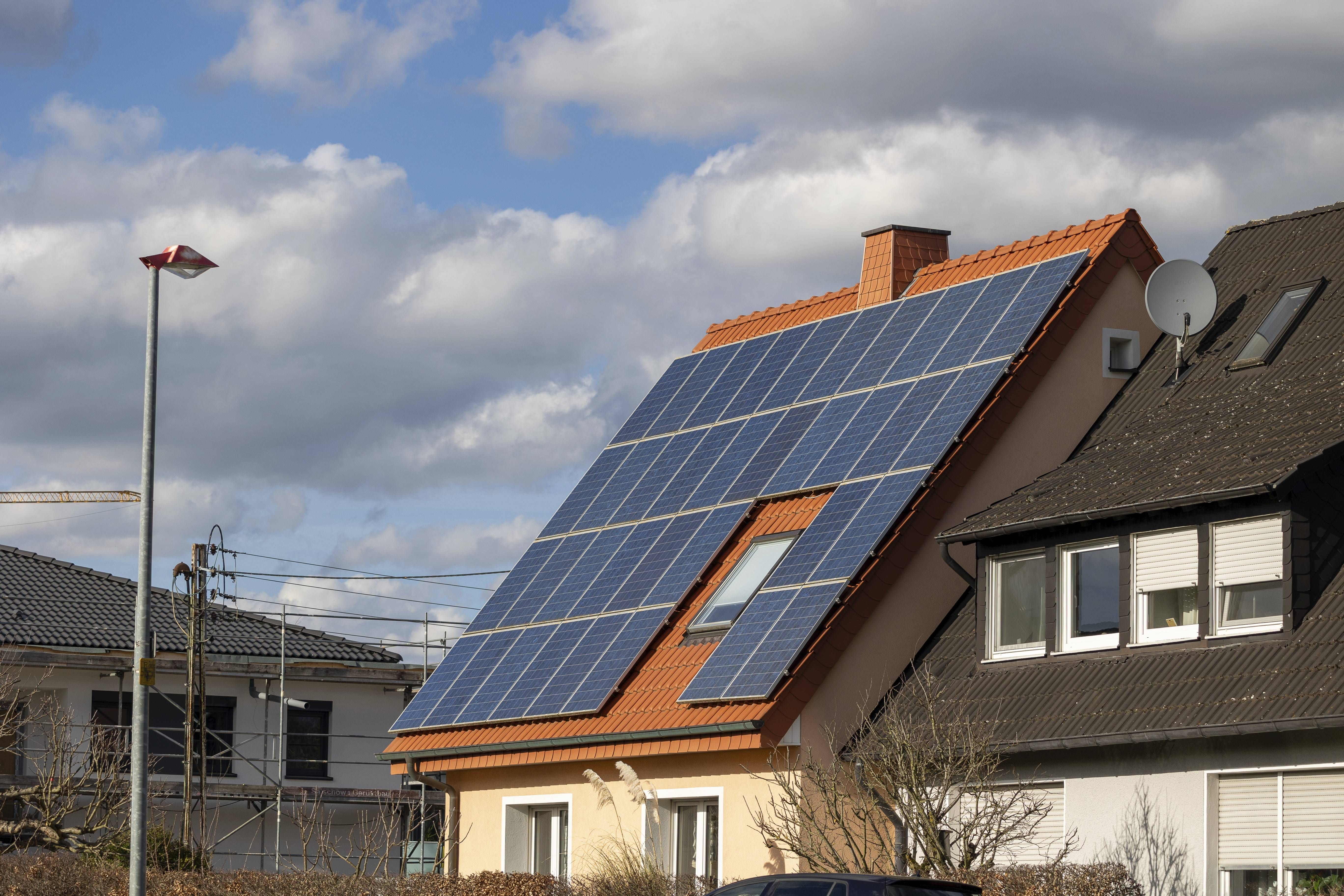 Firma aus Leipzig ist pleite: Über 45.000 Solaranlagen installiert, jetzt kommt kein Geld mehr vom Investor