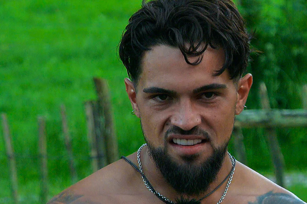 Alex Molz verliert im „Sommerhaus der Stars“ zunehmend die Kontrolle.