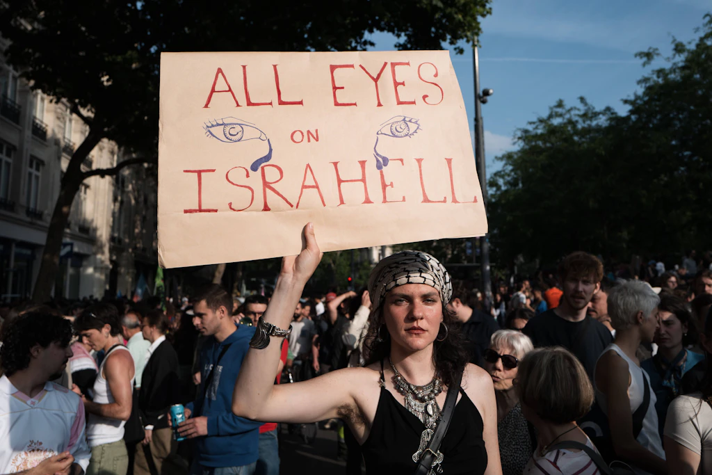 Demo in Paris: „Israhell“ ist ein gängiges Wortspiel in der Szene. (Symbolbild)