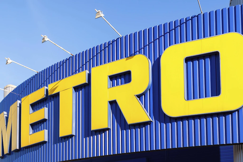 Das Schild eines Metro-Markts in Samara, Russland, im Jahr 2017