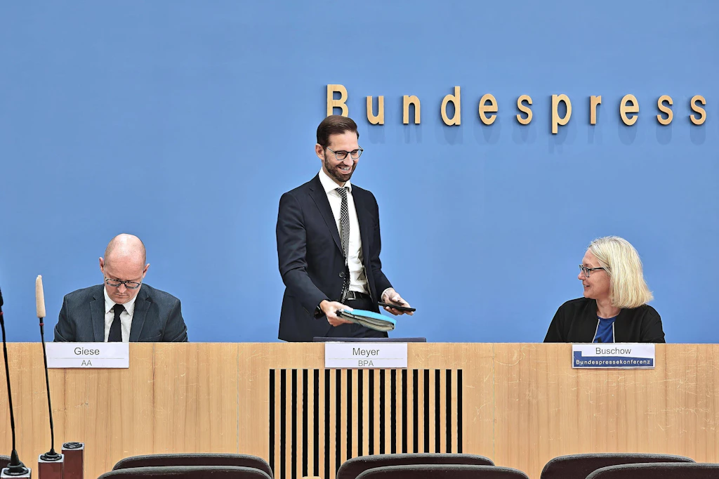 Keine Fragen, keine Belege: Was die Bundesregierung zum Wadephul-Lawrow-Treffen bis heute offenlässt
