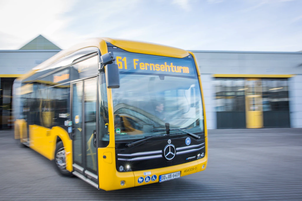 Dresdner Verkehrsbetriebe testen Elektro-Minibus Sigma 8 auf Linien 73 und 98