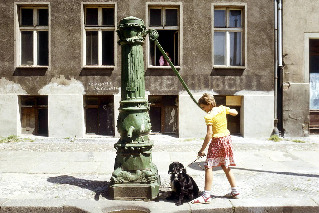 Für den Notfall und mehr: Von Berlins Schwengelpumpen, einer Krähe und dem toten Klaus