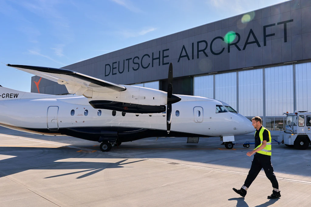 Bis zu 48 Flieger pro Jahr: Neue Flugzeugfabrik in Leipzig eröffnet