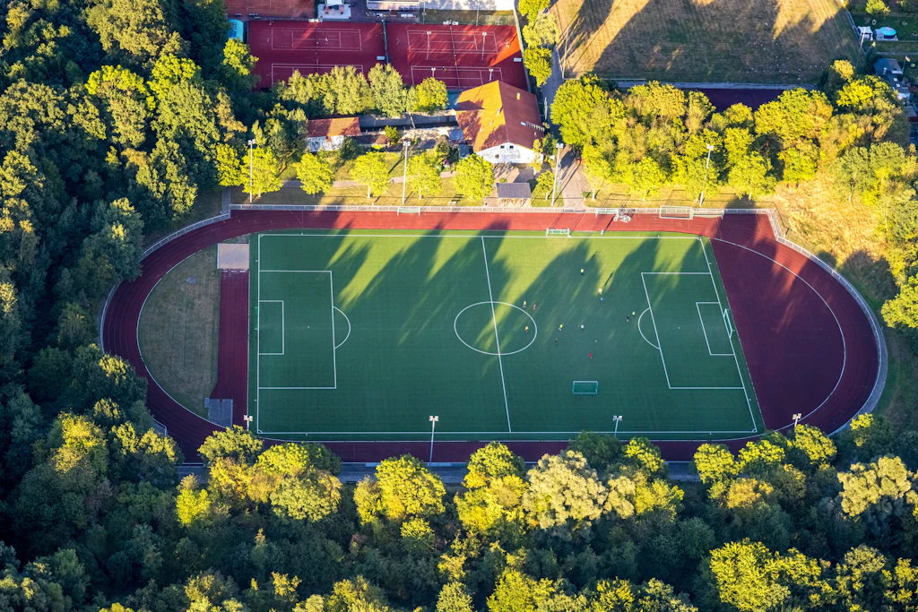 Sportstätten in Blick: Leipzig plant mit dem Sportprogramm 2040 die langfristige Modernisierung kommunaler Anlagen und die Stärkung von Breiten- und Leistungssport. (Symbolbild).