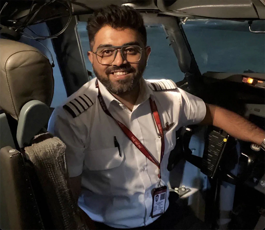 Flydubai FZ1073: Kapitän öffnet blutend Cockpittür – Passagier greift ans Steuer