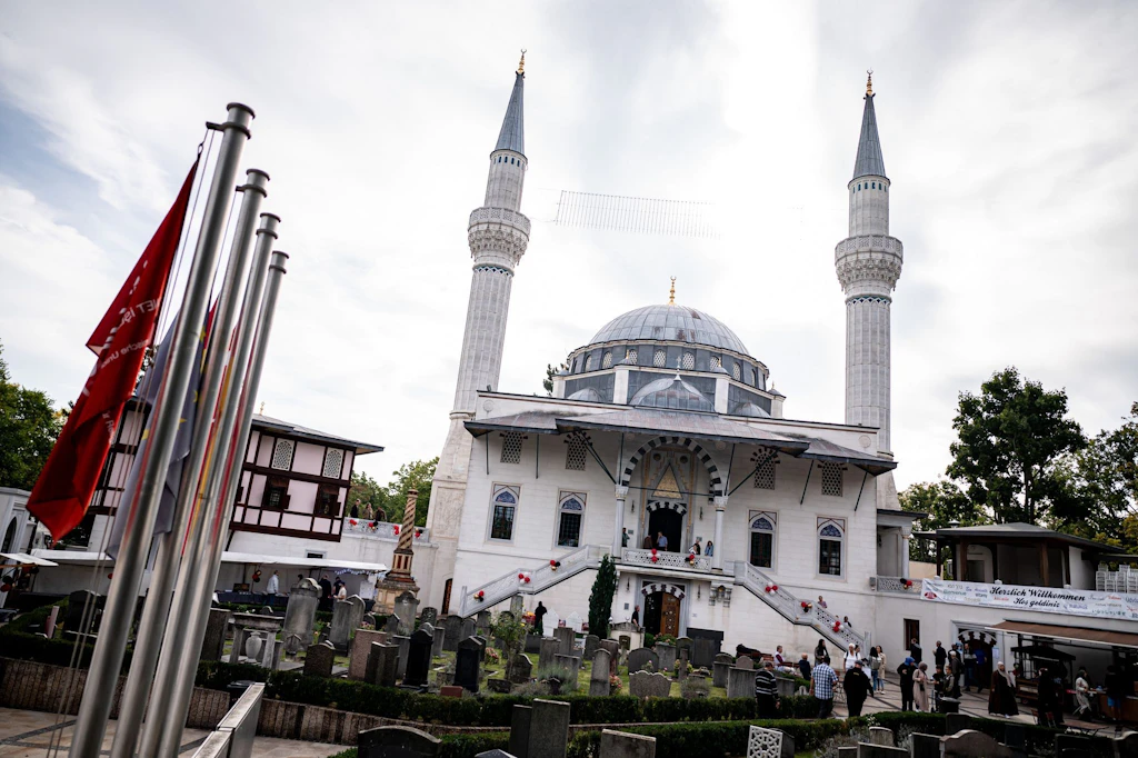 Die Sehetlik-Moschee am Columbiadamm öffnet sich am Samstag den Besuchern.