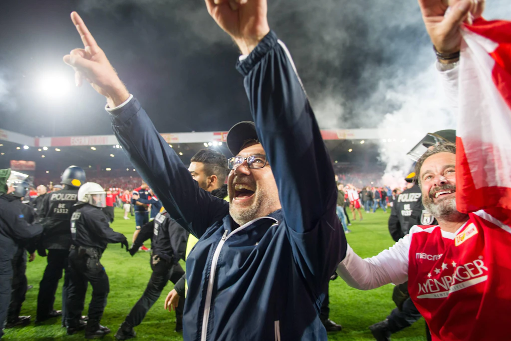 Als Union mit Trainer Urs Fischer in die Bundesliga aufstieg, überraschten die Köpenicker Fußball-Deutschland mit ihrer unbekümmerten Spielweise.