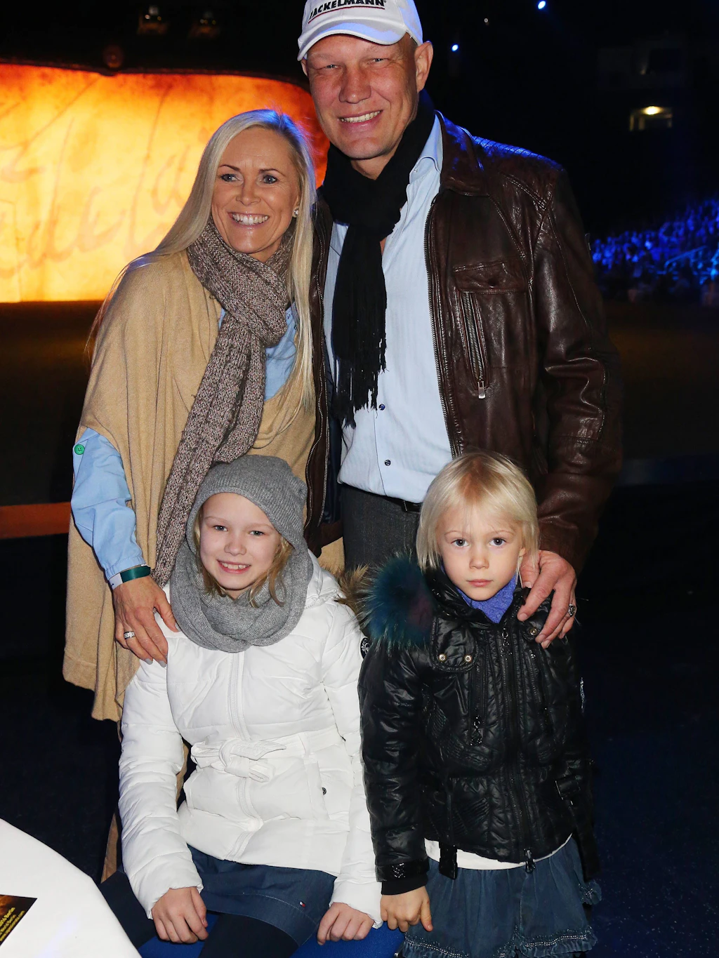 Axel Schulz mit seiner Ehefrau Patricia und den Töchtern Amelina und Paulina im Jahr 2015. Die beiden trennten sich 2021.