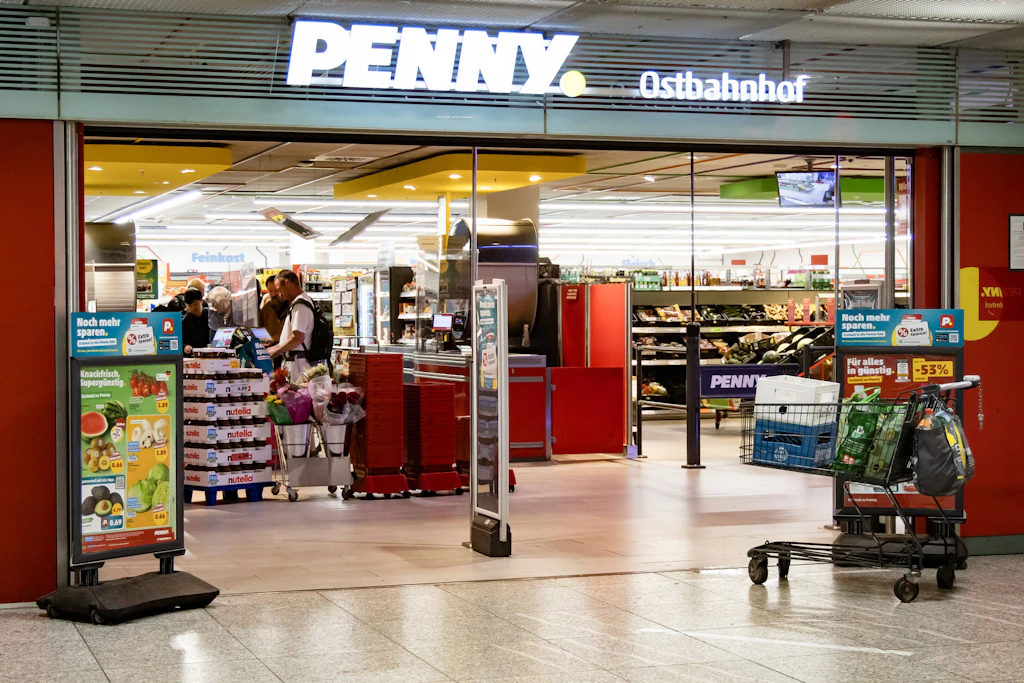 Der Penny-Supermarkt im Ostbahnhof ist auch am Feiertag geöffnet.