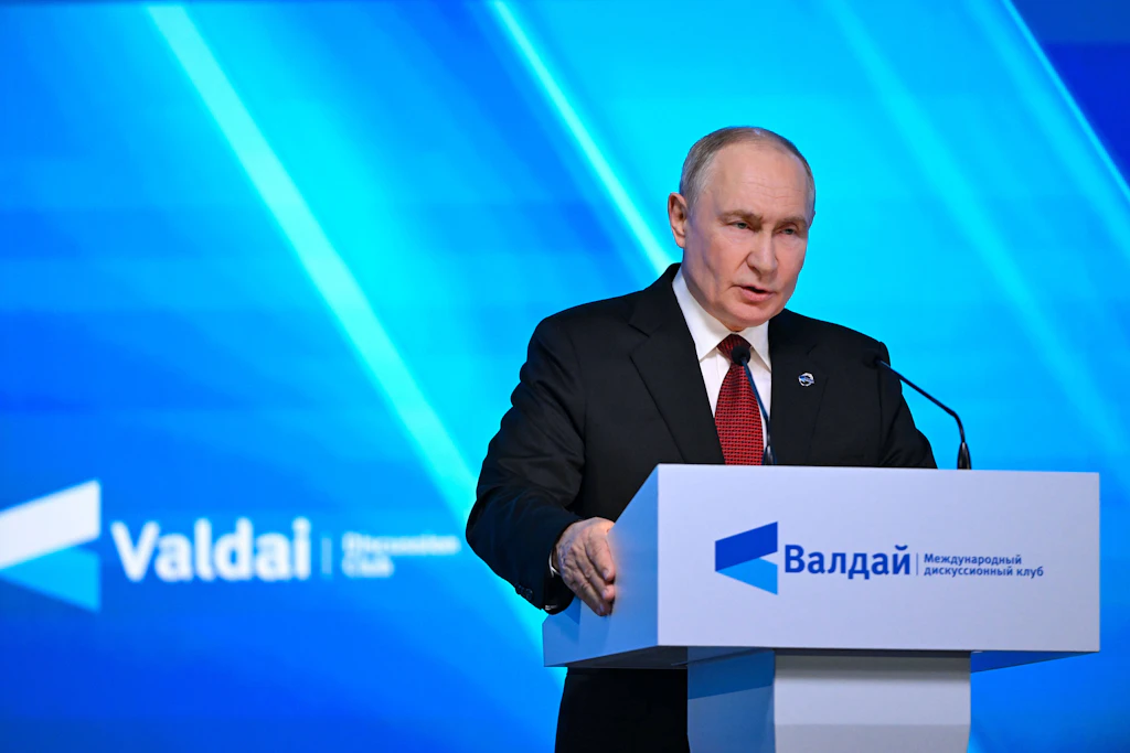 Russland greift auf deutsche Firmen zu: Jetzt holt Hyperglobus Gerhard Schröder in den Aufsichtsrat