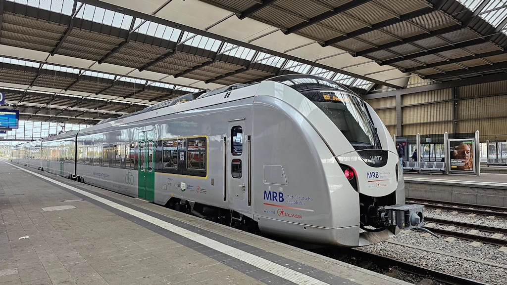 Zugverkehr: Wegen steigender Trassenpreise will der Verkehrsverbund Mittelsachsen Fahrten streichen (Symbolbild).