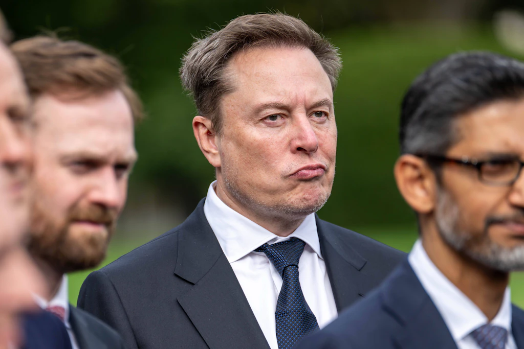 Elon Musk bei einem Auftritt von US-Präsident Donald Trump mit Tech-Managern vor dem Weißen Haus