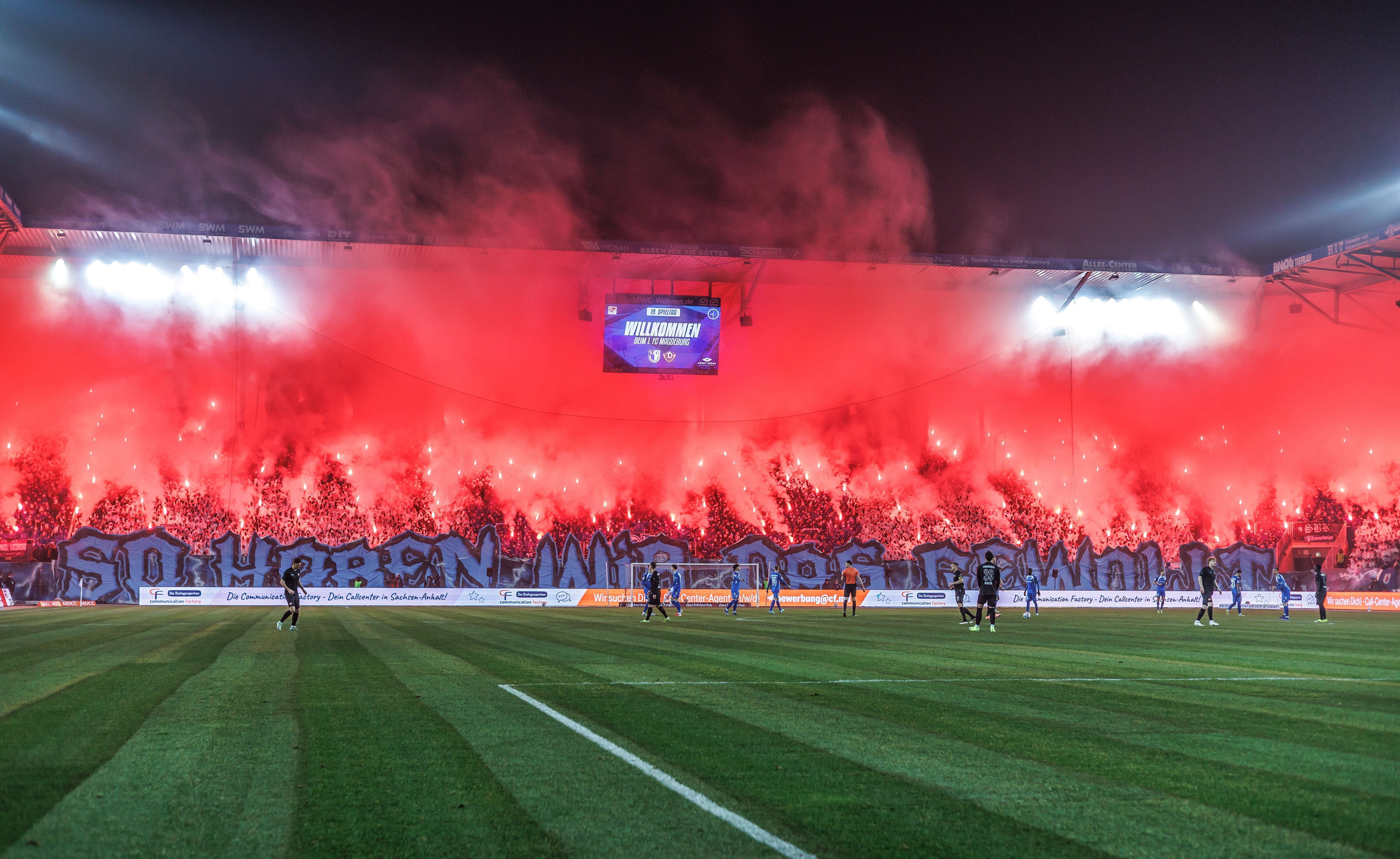 Steinwurf auf Polizisten bei FCM-Spiel: Zweiter Mordprozess beginnt in Magdeburg