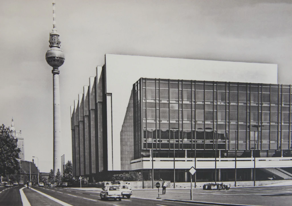 Palast der Republik, Berlin, 1978. Baujahr: 1973-1976. Architektur: Heinz Graffunder, Karl-Ernst Swora u.a.