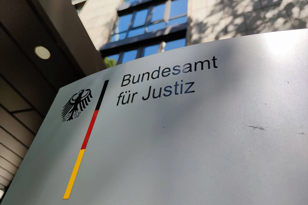 Das Bundesamt für Justiz in Bonn stellt die Führungszeugnisse aus.