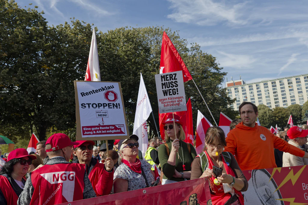 Sozialverbände und Gewerkschaften fordern Stopp der Kürzungen