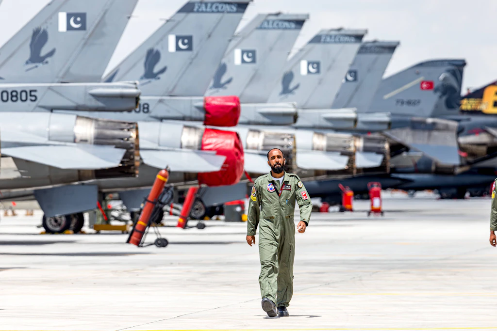 Pakistanische und türkische Kampfjets bei der Militärübung „Anatolian Eagle“ 2023 in Konya.