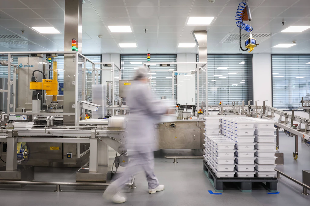 Ein Blick in die Labore von GlaxoSmithKline am Standort in Dresden. Hier werden Impfstoffe hergestellt und abgefüllt.