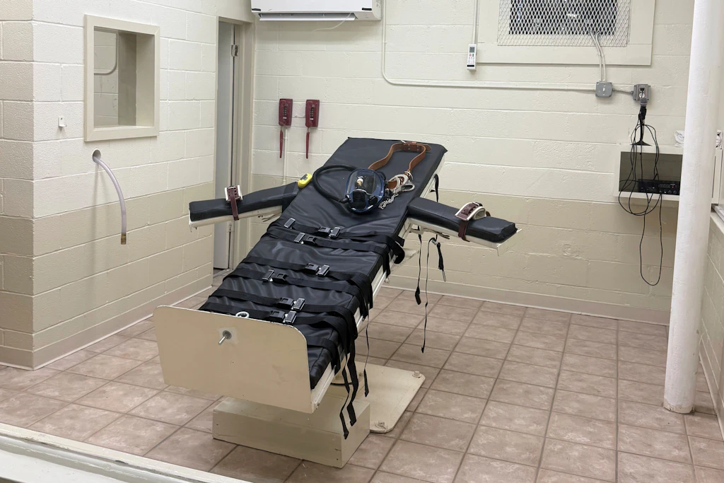Eine Hinrichtungskammer im Louisiana State Penitentiary. Nach dem Fall Christa Pike wird über weitere Hinrichtungsmethoden diskutiert.