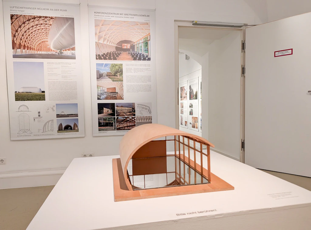 Holzbau im Museum: Das Ferienprojekt in Merseburg vermittelt Kindern und Jugendlichen, wie vielseitig Holz als Baumaterial ist.