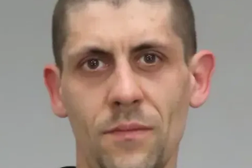 Die Polizei fahndet nach dem 39-jährigen Enrico J.