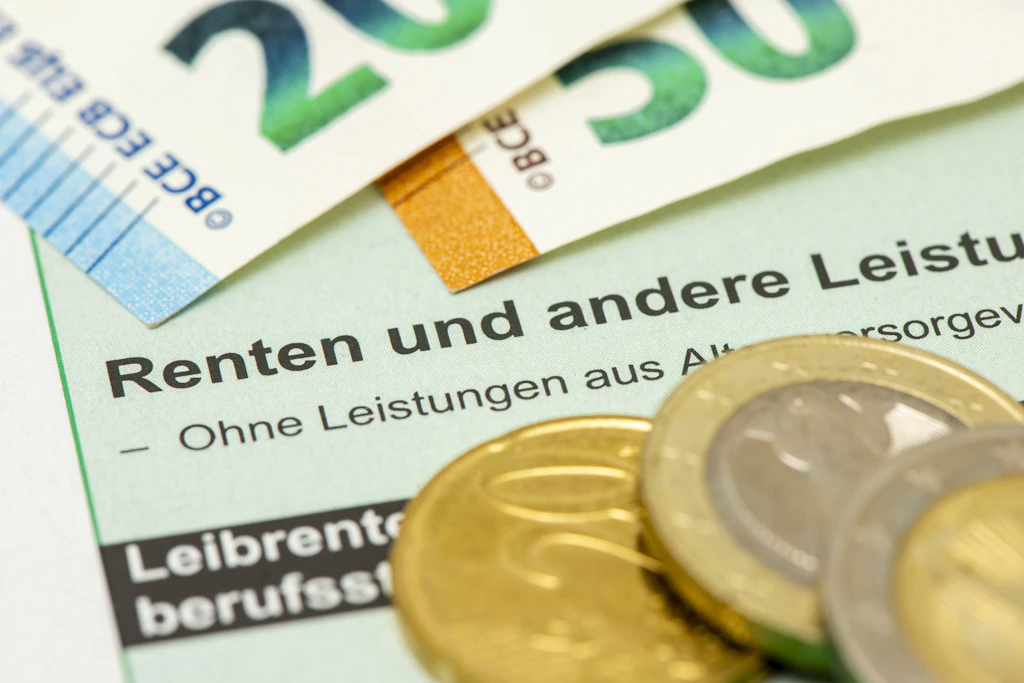 Neurentner des Jahrgangs 2027 müssen 84,5 Prozent ihrer Rente versteuern. Der Rest bleibt als fester Freibetrag steuerfrei. (Symbolbild)