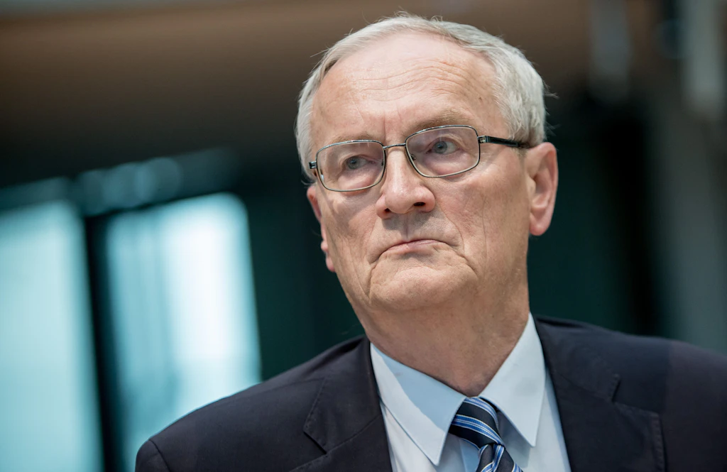 Vom Top-Spion zum Verdachtsfall: Wer ist Ex-BND-Chef August Hanning?