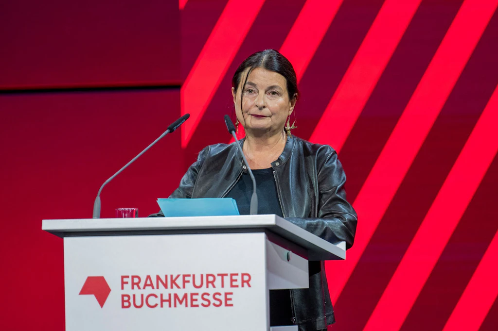 Radka Denemarková, tschechische Schriftstellerin, kritisiert auf dem Festakt zur Eröffnung der Buchmesse den tschechischen Kulturminister.