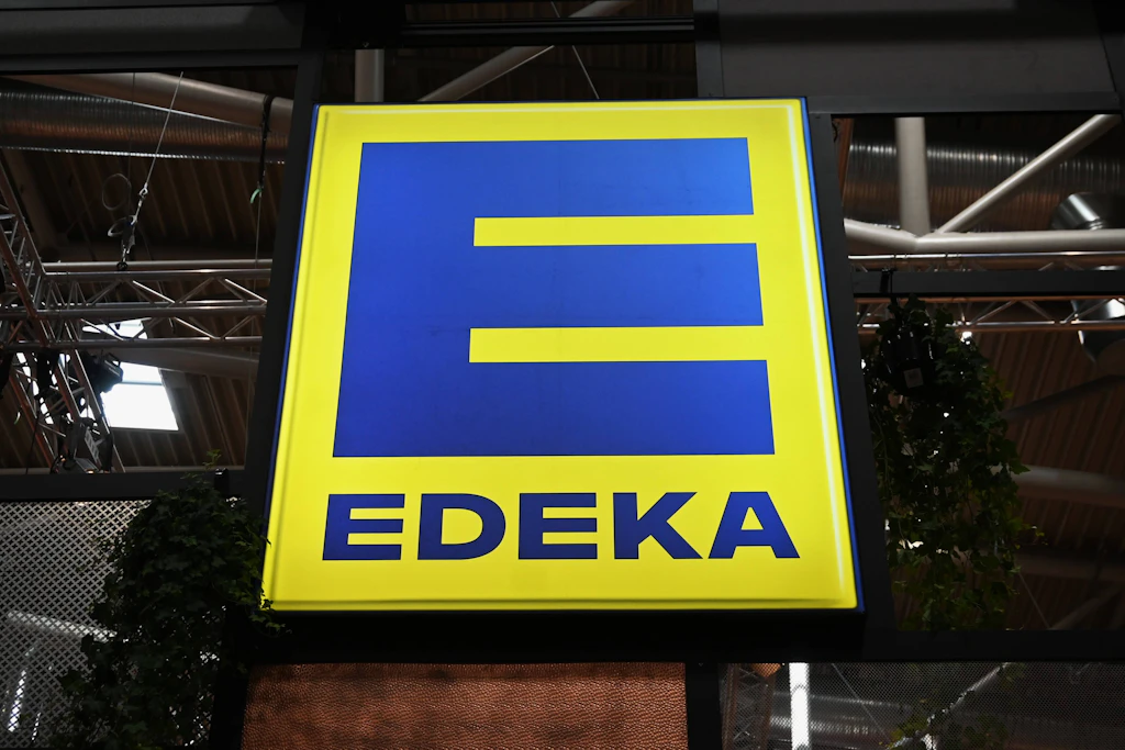 Ein neuer Edeka-Supermarkt wird für sechs Millionen Euro als Immobilie angeboten.