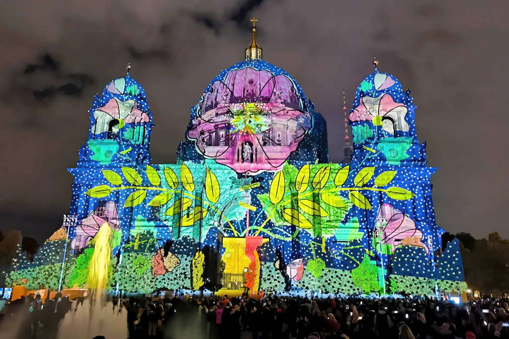 Festival of Lights 2026 läuft vom 9. bis 18. Oktober, erstmals leuchtet das Olympiastadion