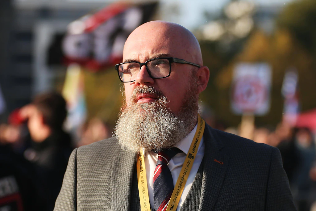 Hans-Thomas Tillschneider (AfD) will an dem Gedenken an den antisemitischen Anschlag in Halle teilnehmen.