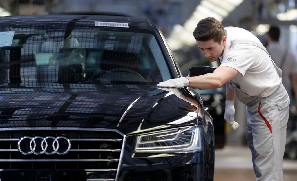 Audi plant 4500 US-Jobs: Autoexperte Dudenhöffer rechnet mit Produktionsabbau in Deutschland