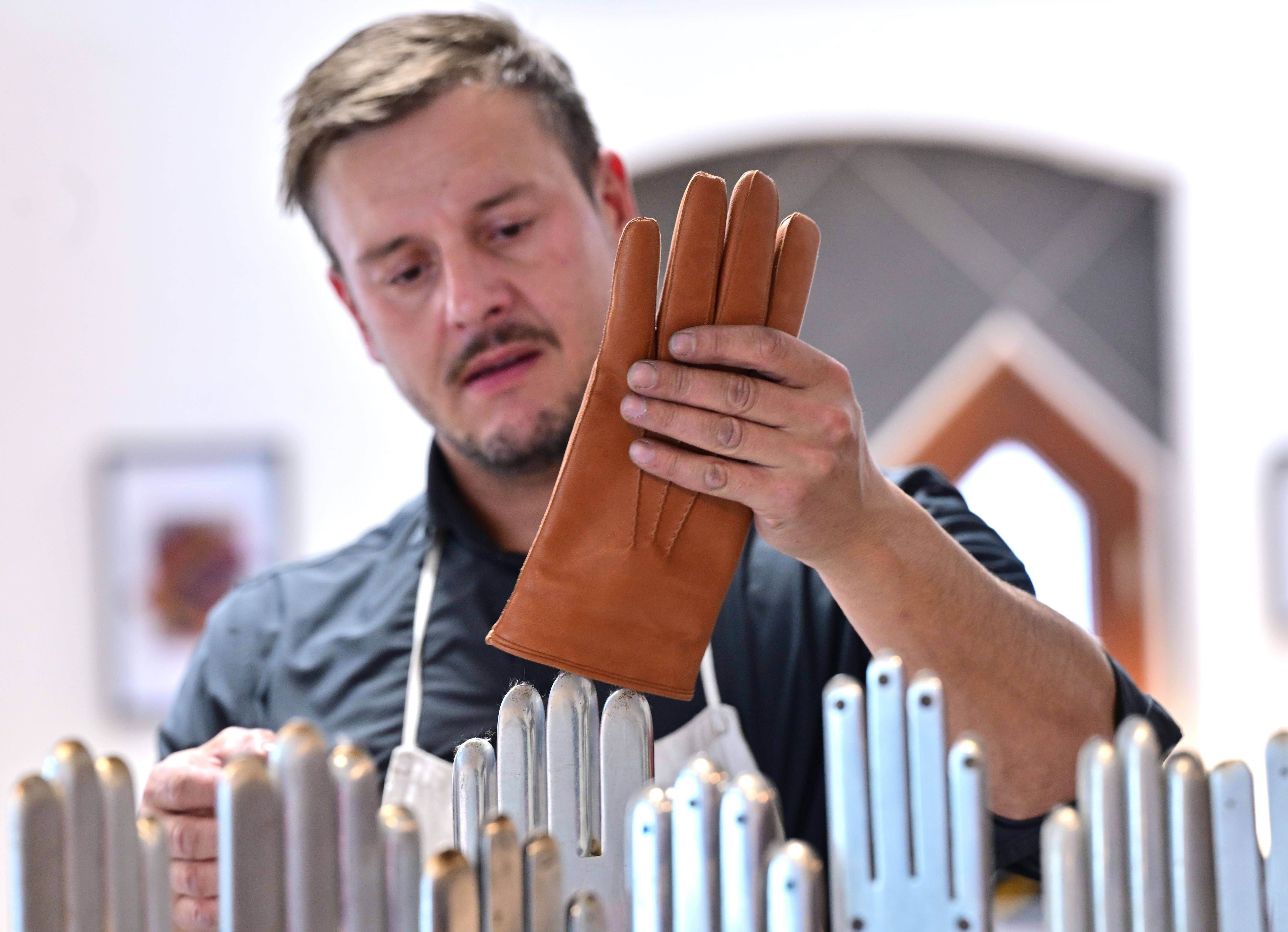 Handschuhmacher, Tankwart, Schriftsetzer: Diese Ausbildungsberufe gibt es nicht mehr