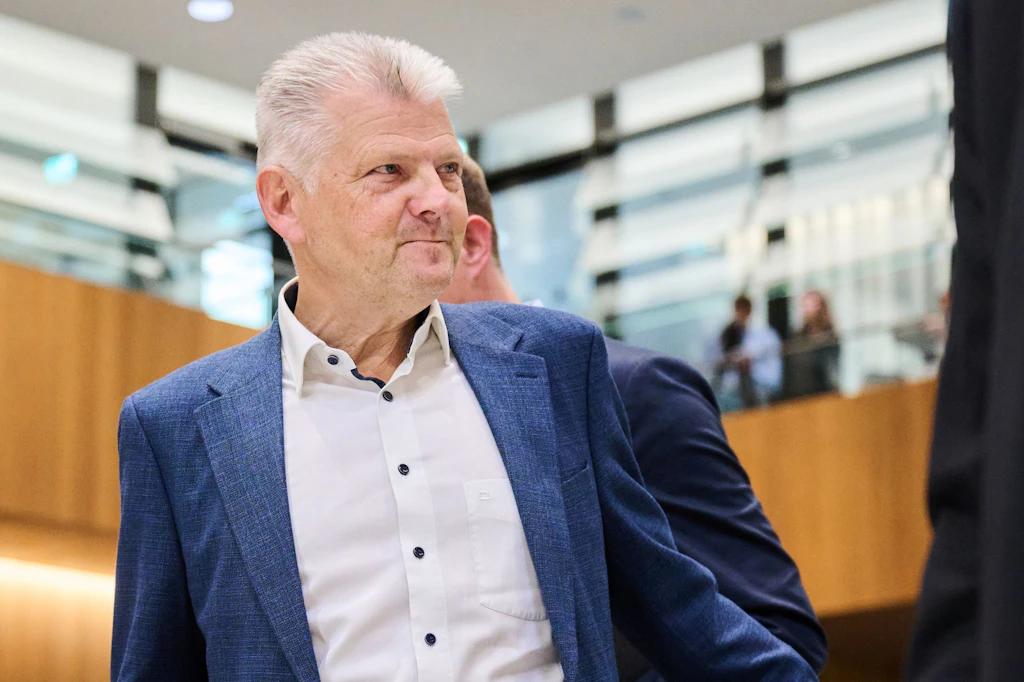 Stefan Politze (l), Fraktionsvorsitzender der SPD im Niedersächsischen Landtag, ist von seinem Amt zurückgetreten.